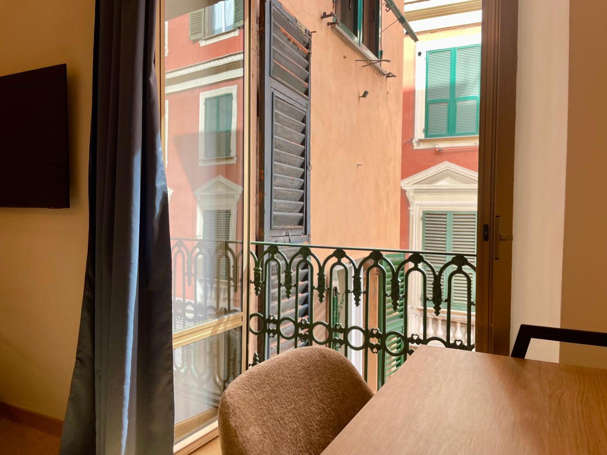 Relstay - Assarotti Suites Janov Exteriér fotografie