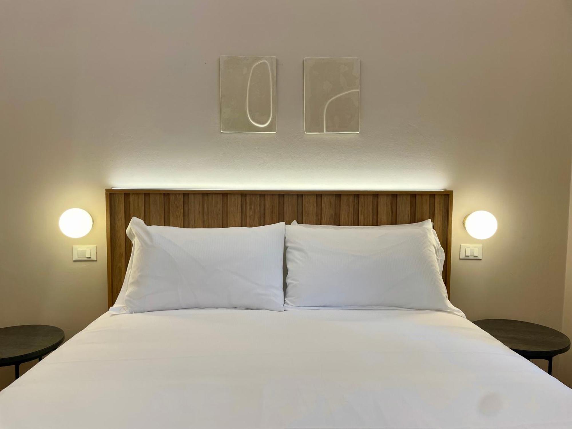 Relstay - Assarotti Suites Janov Exteriér fotografie