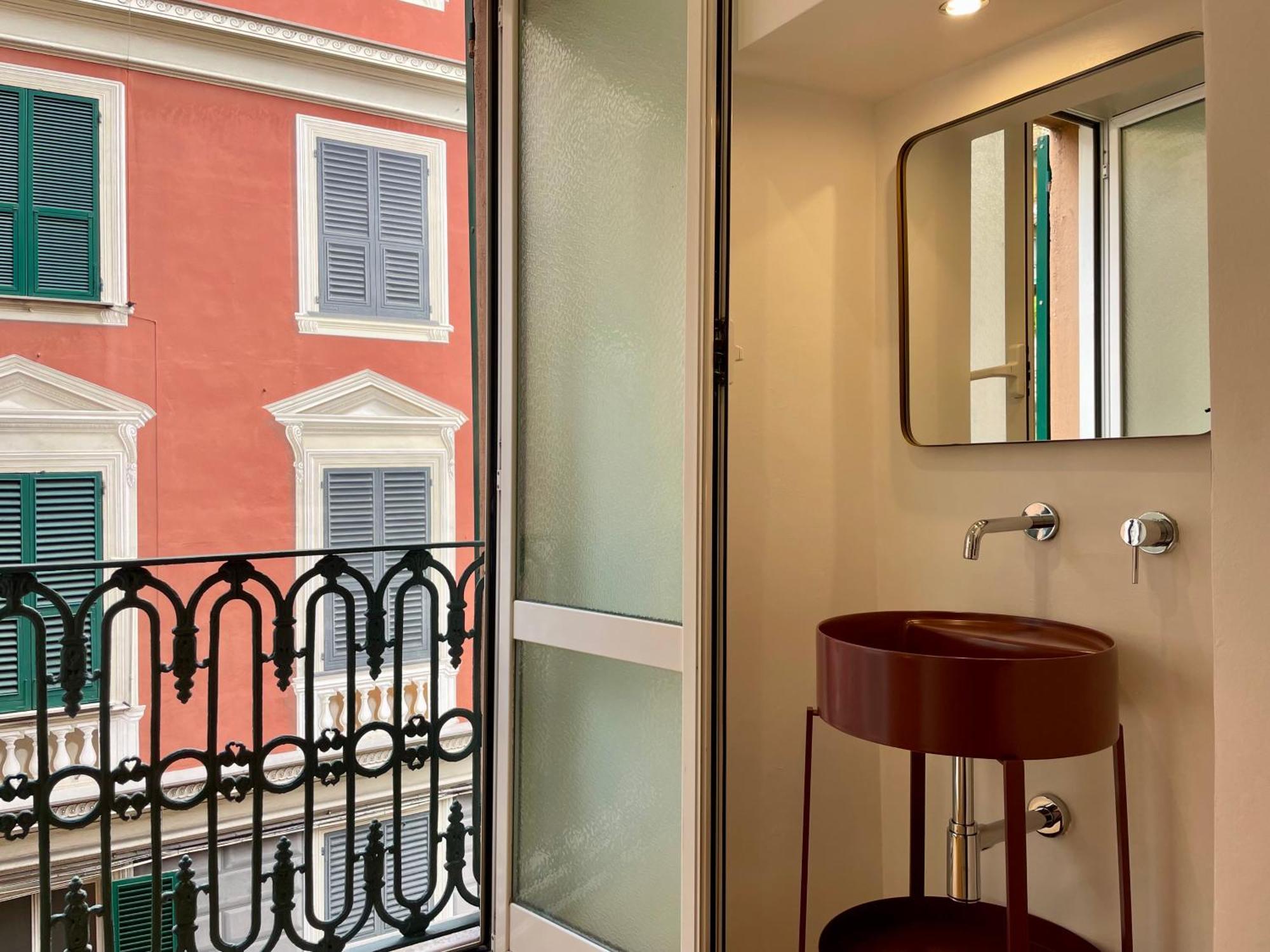Relstay - Assarotti Suites Janov Exteriér fotografie